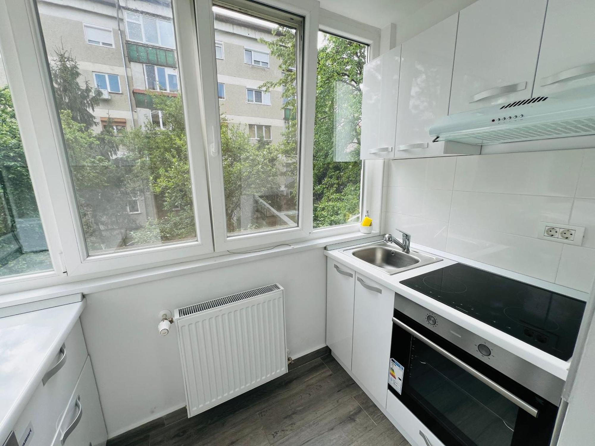 The White Pearl Apartment Oradea Exterior photo